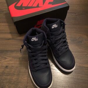 Rare Nike Air Jordan Family Forever Retro High Top Size 6.5 Y